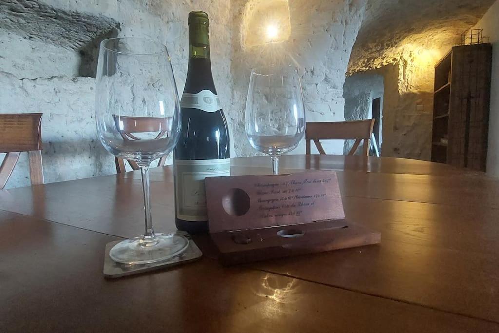Troglo Entre Caves Et Chateaux 몬트리오스수르로아 외부 사진